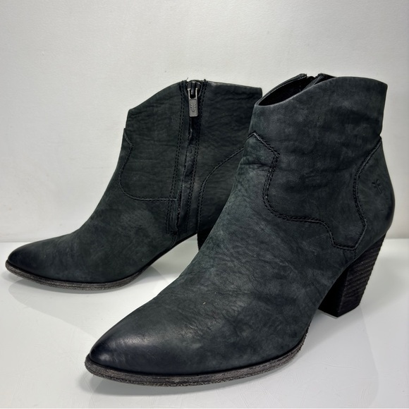 Frye Black Nubuck Leather Stacked Heel Reed Western Booties Size 8.5 - Picture 7 of 11